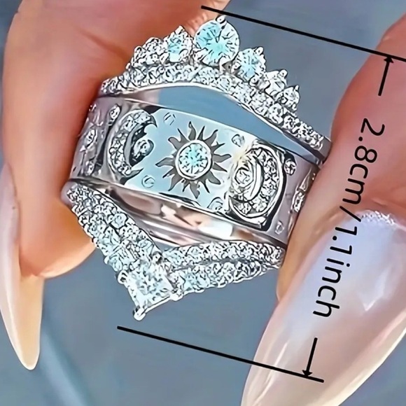 Elegant Silver and crystal Women's Ring - Picture 2 of 6